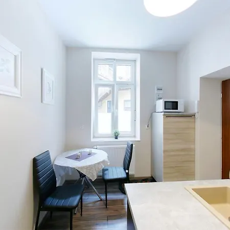 Penguin 1119 Apartament